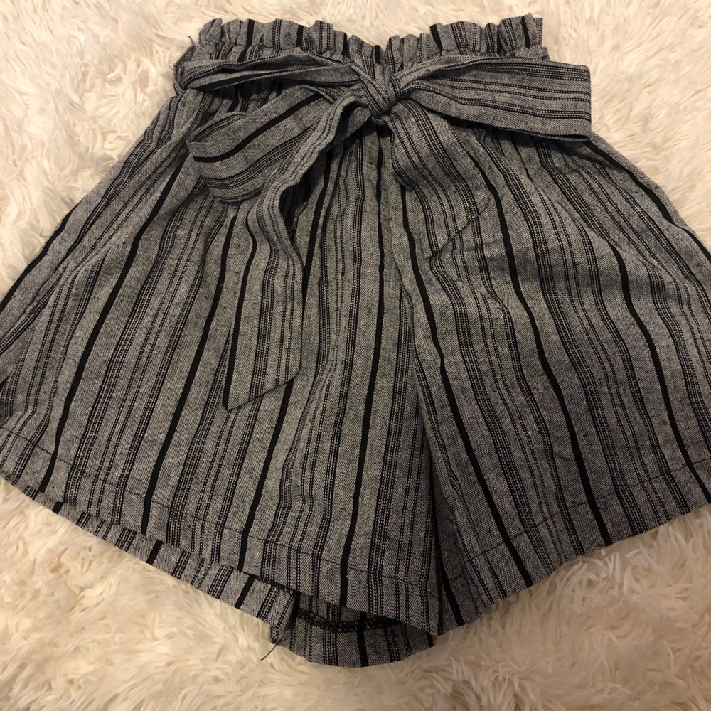 Striped linen shorts